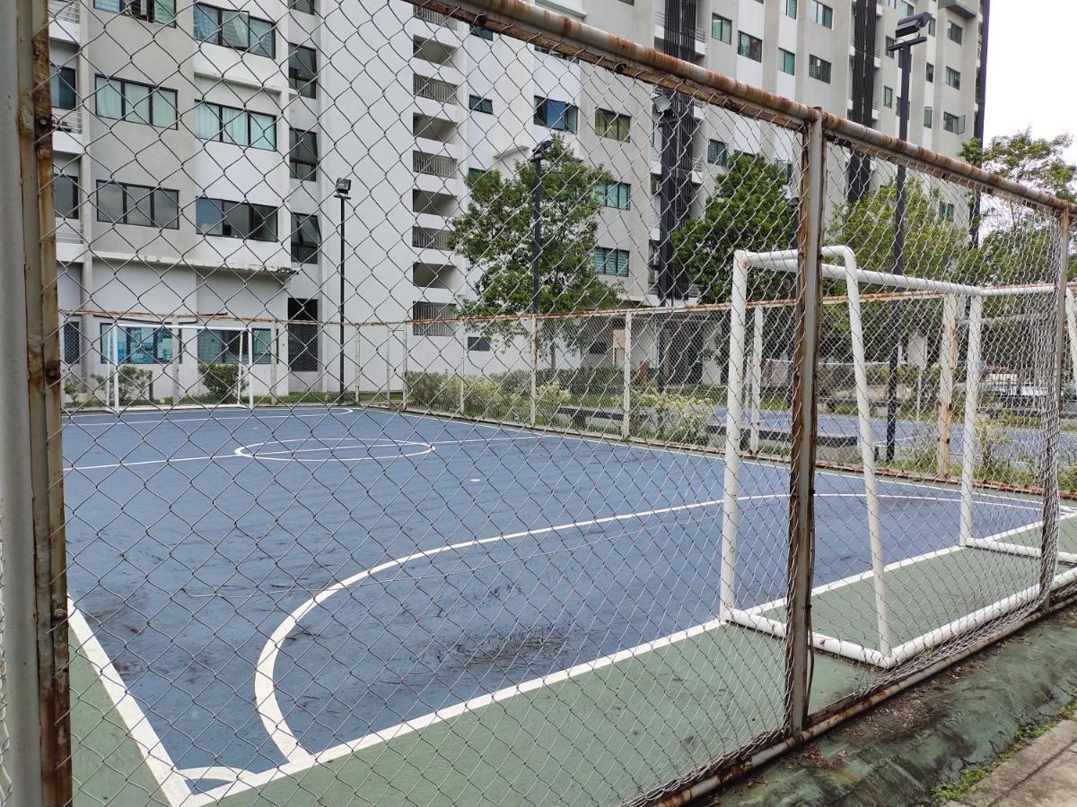 De Cozy Corner Suria Rafflesia Setia Alam Apartment Shah Alam Bagian luar foto